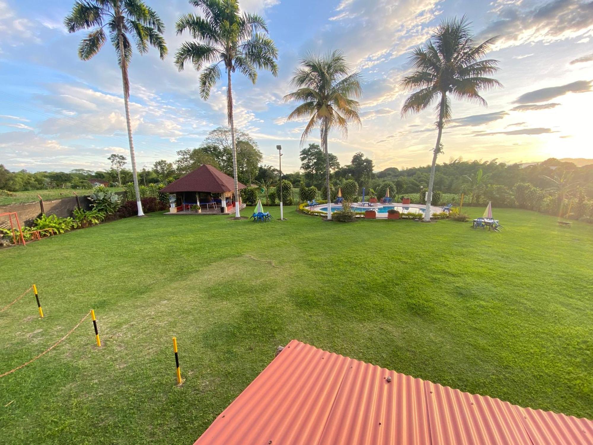 מונטנגרו Finca Hotel Los Cocos מראה חיצוני תמונה